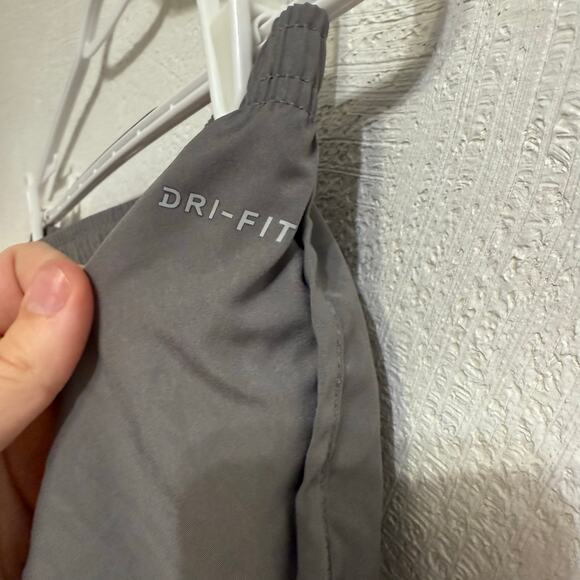 Nike Dri-Fit Running Grey Gray Athletic Women’s Size Medium Shorts - Picture 4 of 6